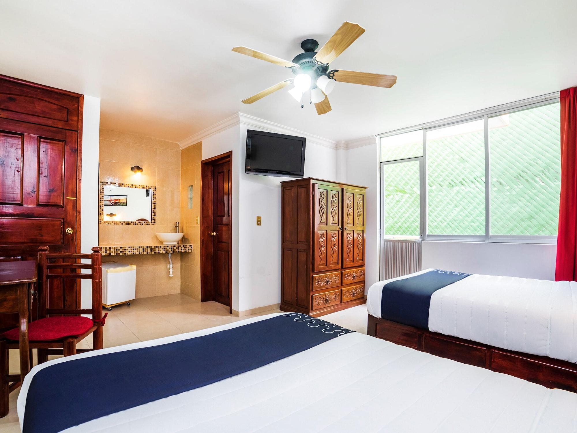 Hotel Hc Celaya  Extérieur photo
